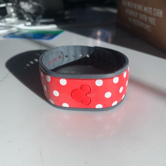 Polka Dot Minnie 2014 Magic Band out of packaging - Picture 3 of 3
